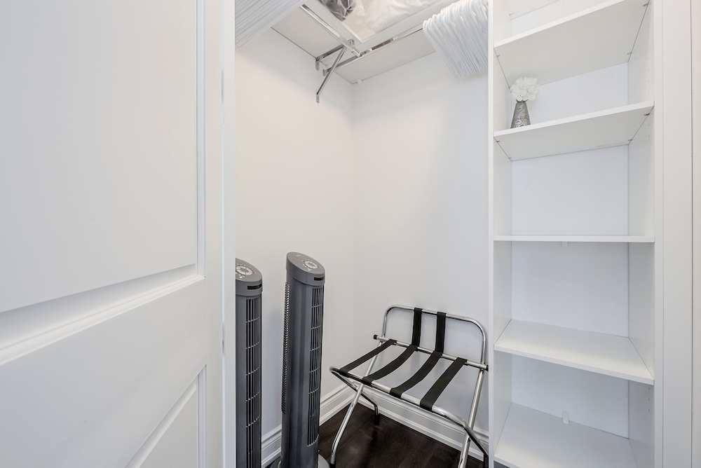 Stunning High Floor 1 Bedroom Condo Near Toronto General Hospital, U of T, TMU, 写真 6
