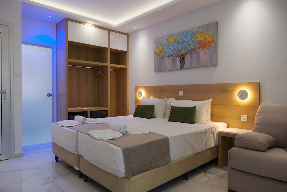 Superior Double or Twin Room - Photo 1
