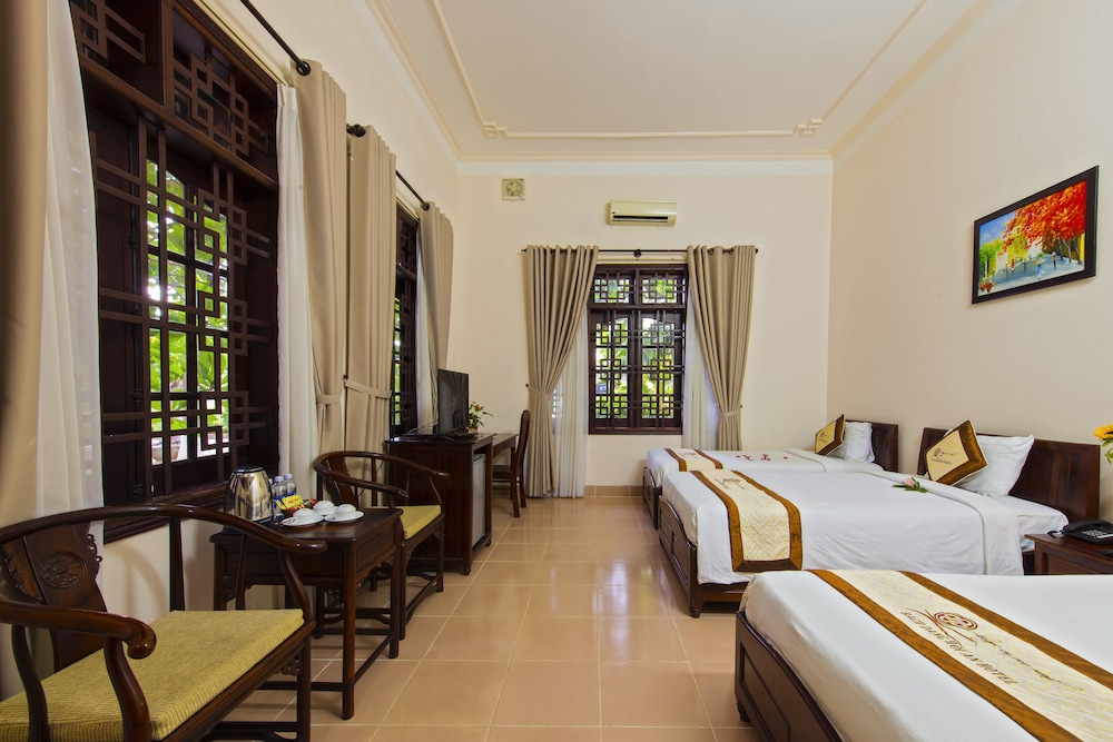 Deluxe Triple Room