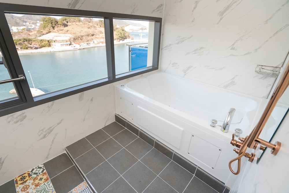 Spa Suite photo 3