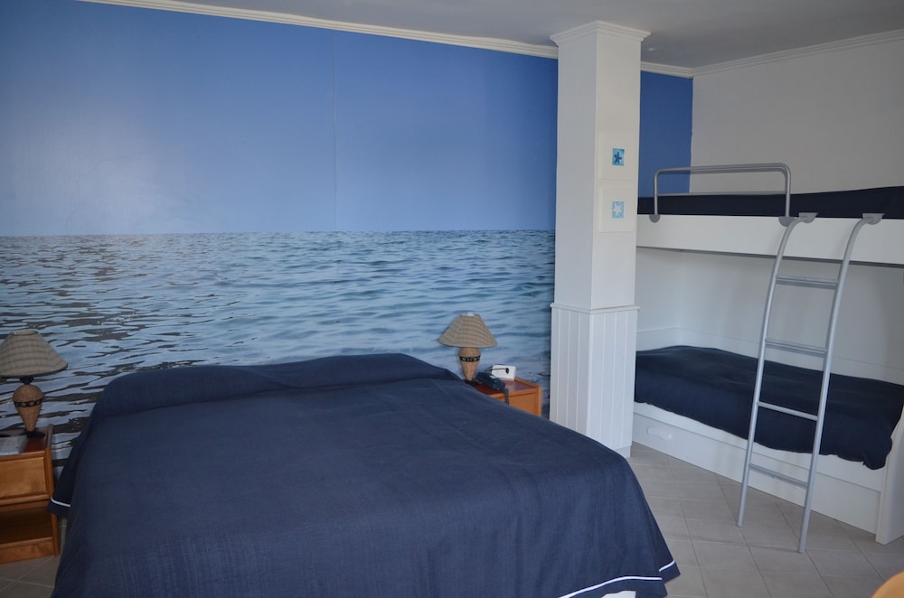 Quadruple Room, Balcony, Sea View