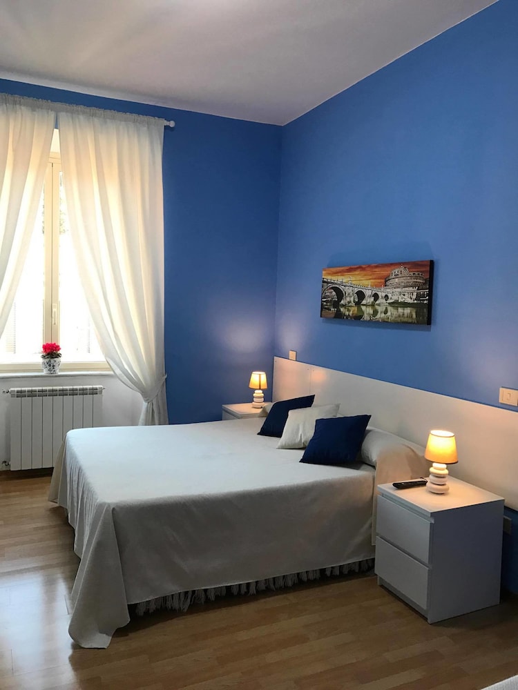 Family Suite, 1 Bedroom, Kitchen, City View