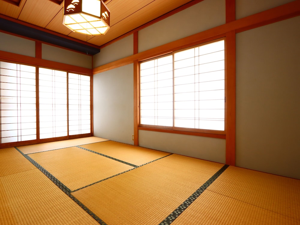 Japanese Style Economy Triple Room photo 1