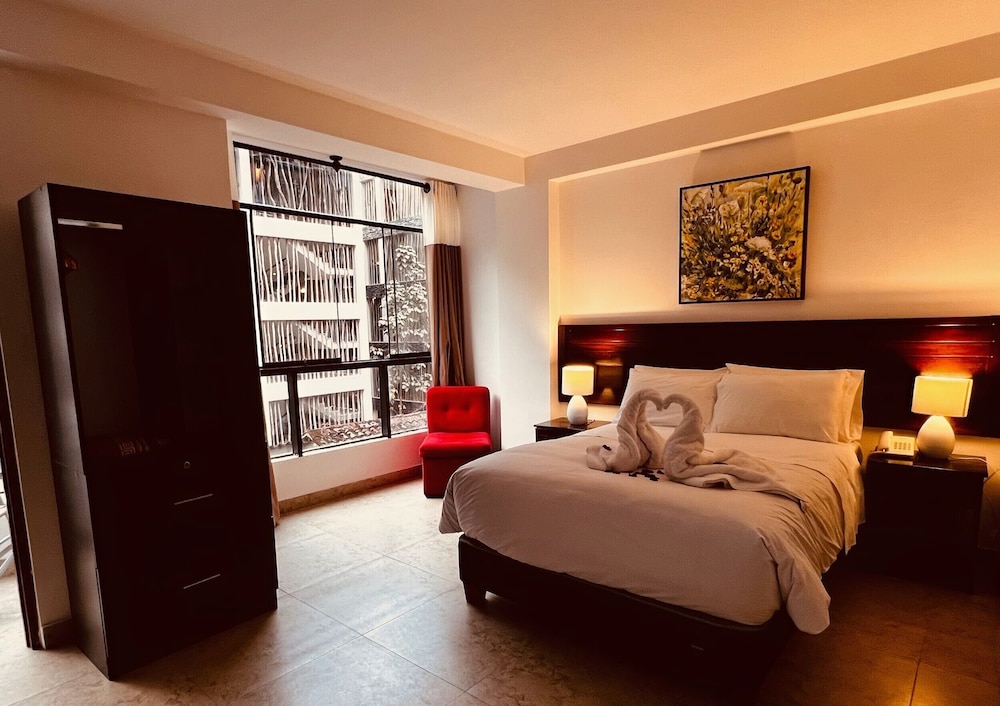 Deluxe Room, Balcony, Mountain View photo 3