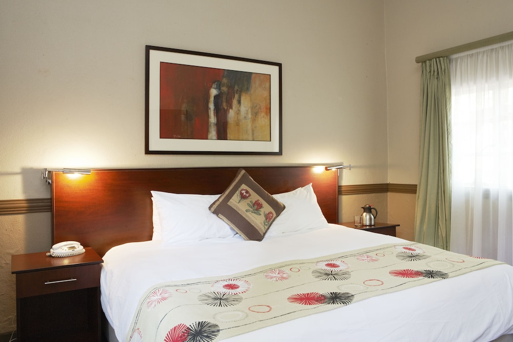 Standard Room, 1 Double or 2 Twin Beds photo 3