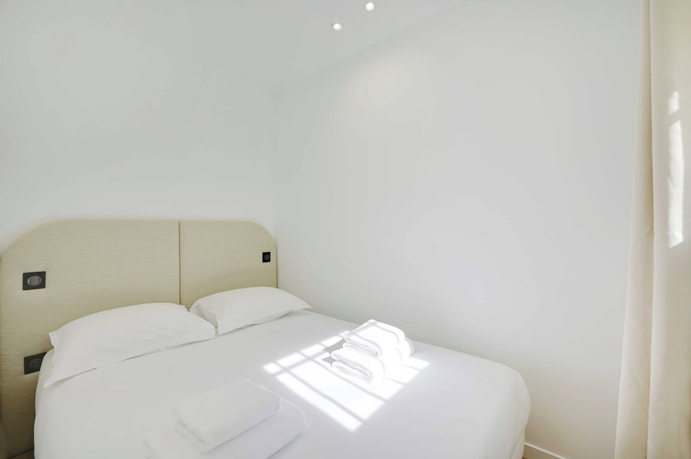 Apartment photo 3