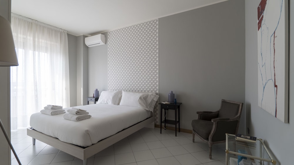 Apartment (1 Bedroom)