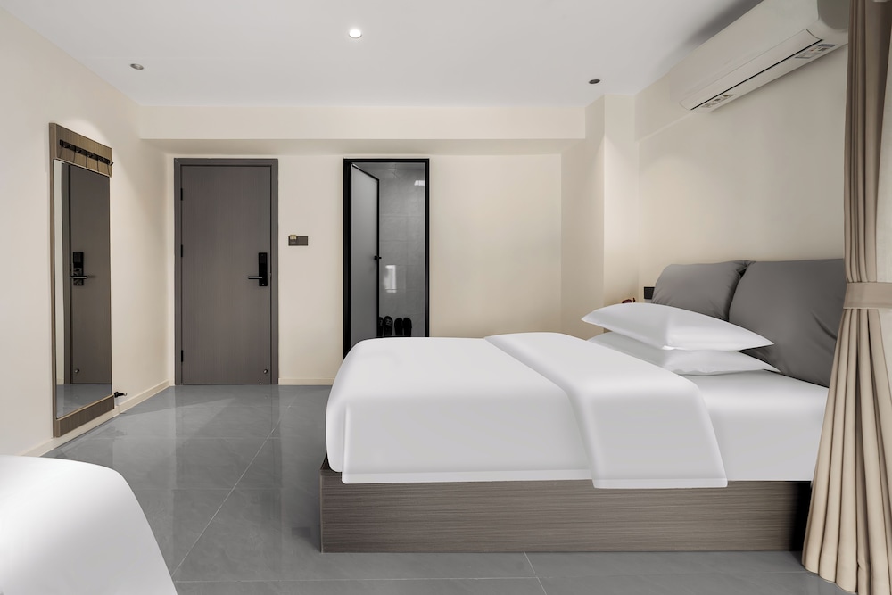 Comfort Twin Room