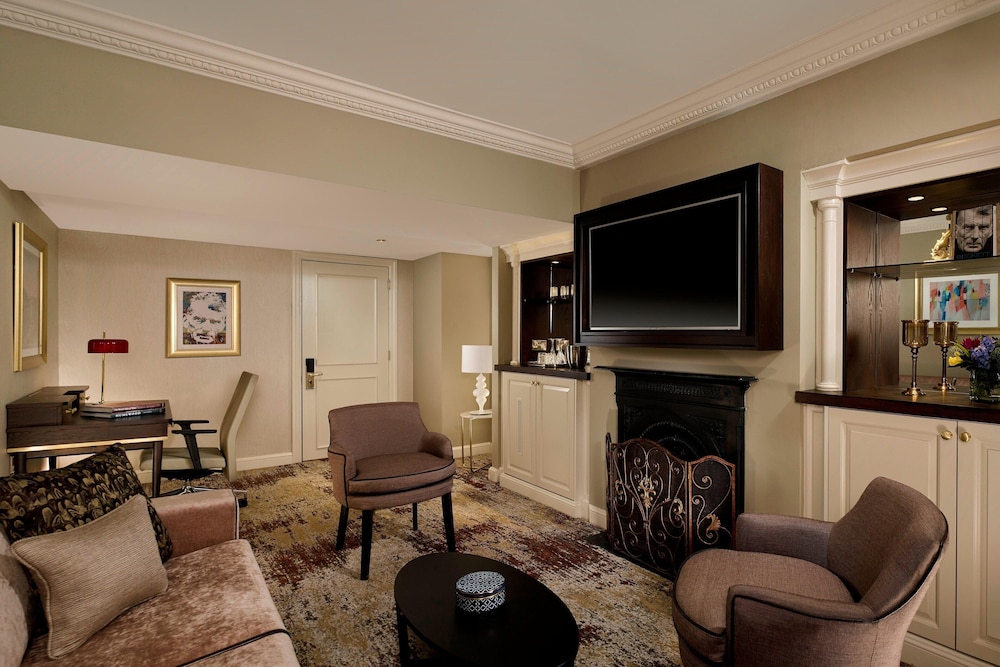 Suite, 1 Bedroom, City View