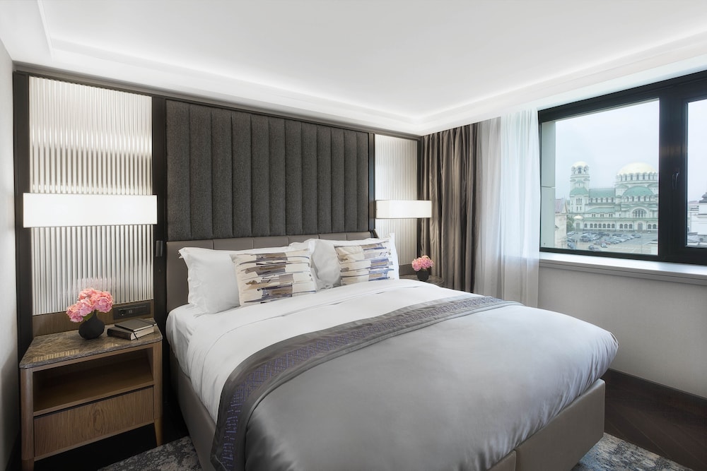 Suite, 1 Bedroom (Cathedral View) - Photo 4