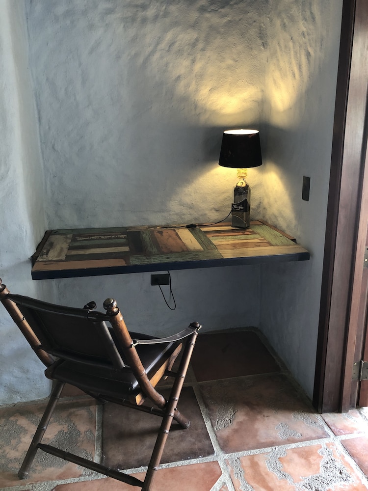 Double Room, 1 Queen Bed, Pool Access, Pool View photo 3