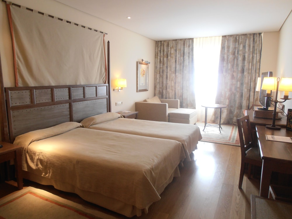Superior Twin Room - Photo 2
