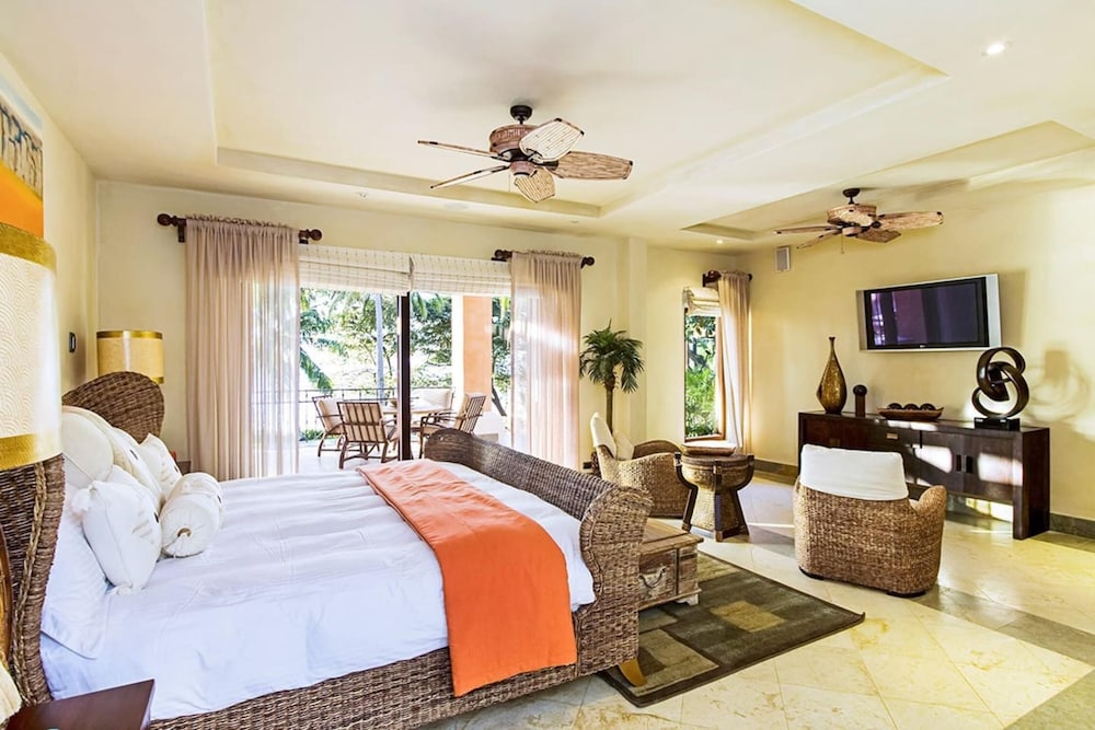 Villa, 5 Bedrooms, Accessible, Beach View