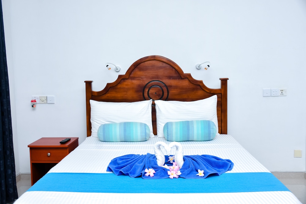 Deluxe Double Room, Pool View, Poolside