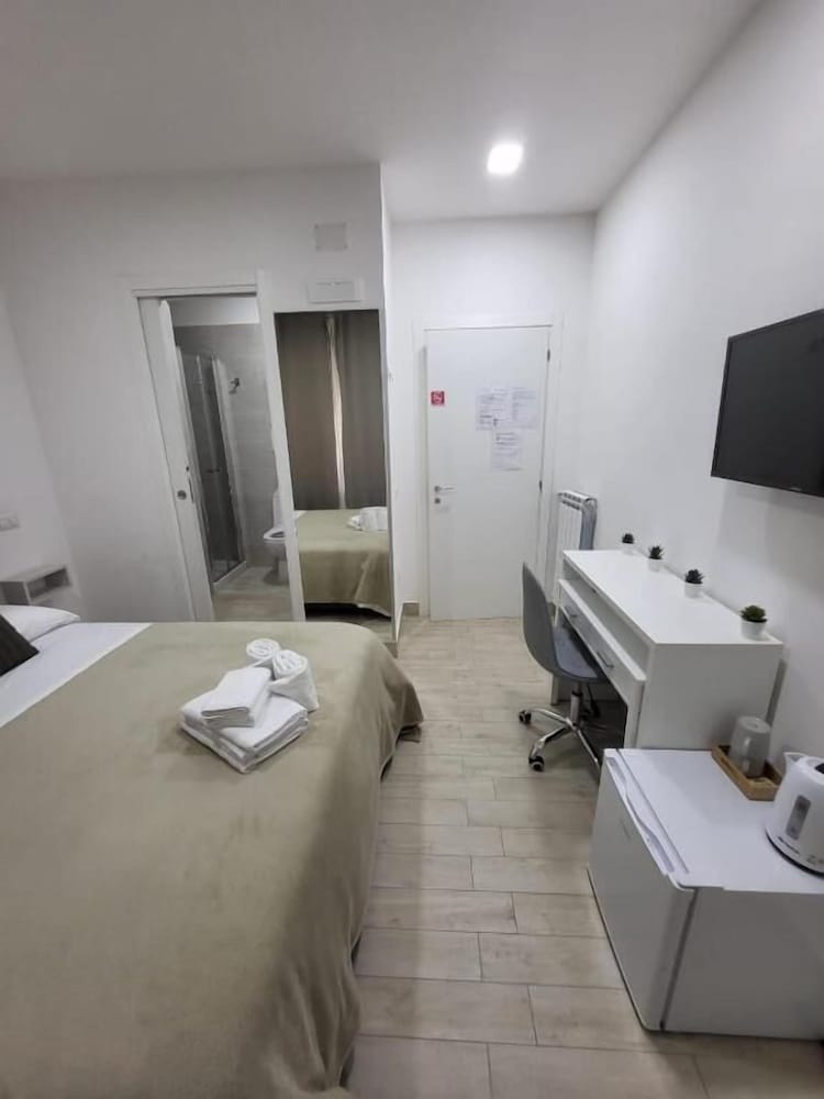 Basic Double Room, Courtyard View