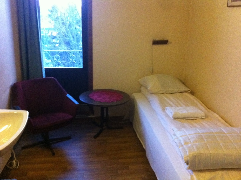 Single Room photo 1