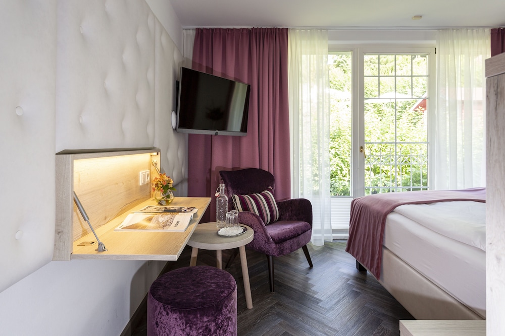 Deluxe Double Room, Garden View (6) - Photo 3