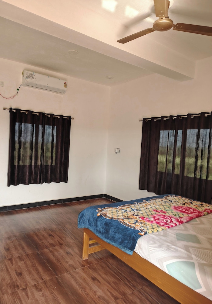Deluxe Single Room, Balcony, Garden View photo 3