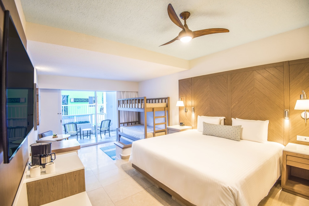 Family Junior Suite, King Bunk and Trundle Bed