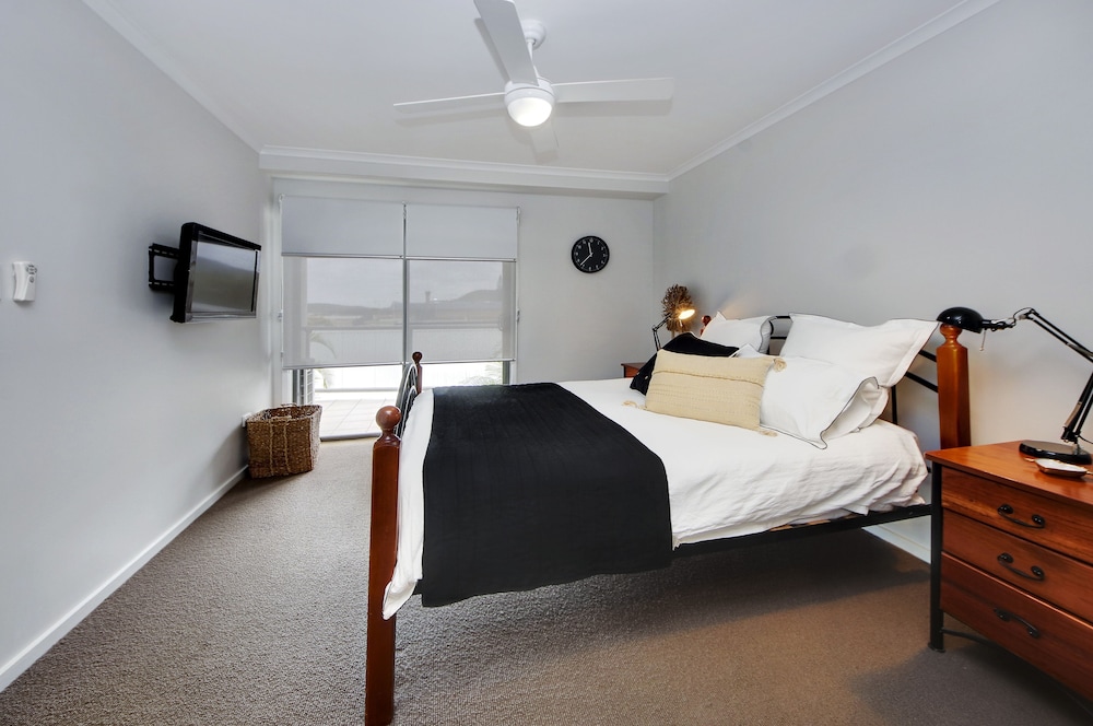 Double or Twin Room photo 3