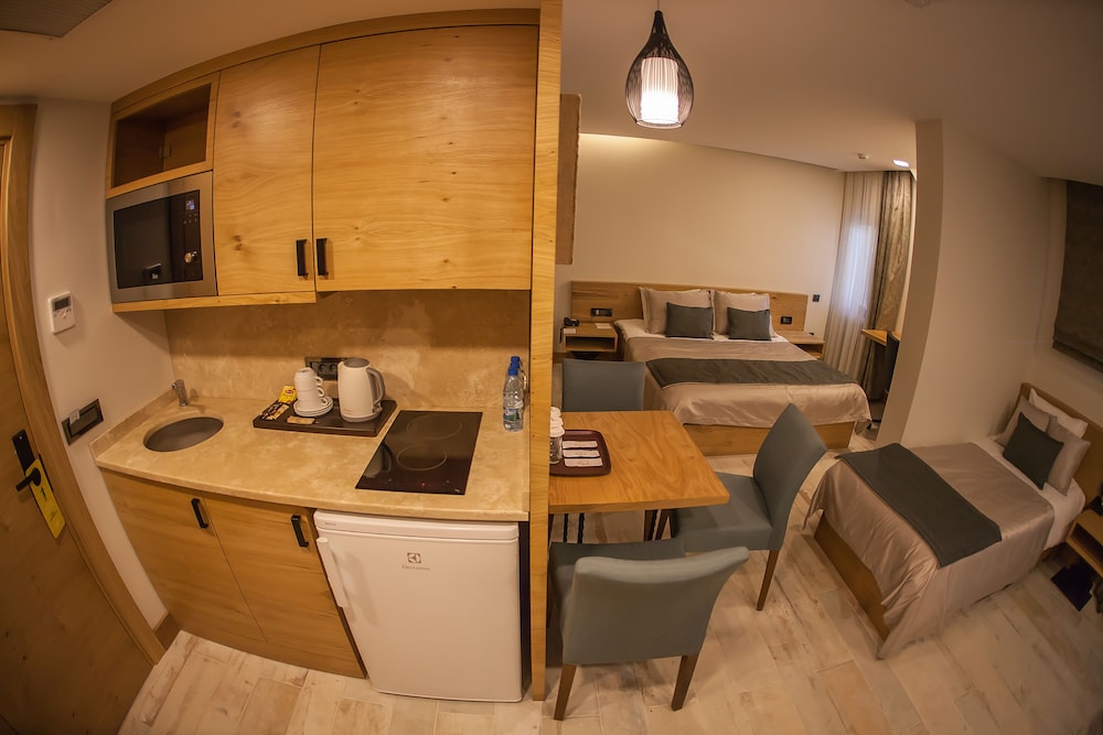 Family Studio, 2 Bedrooms, Kitchenette, Garden Area