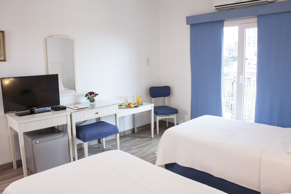 Double Room - Photo 5
