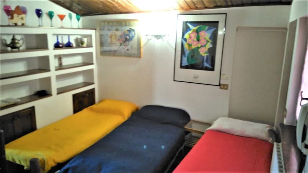 Family Apartment, 2 Bedrooms, Kitchen, Poolside photo 3
