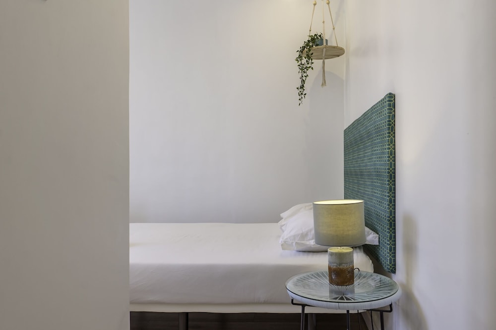Comfort Suite, City View (Q43) photo 2