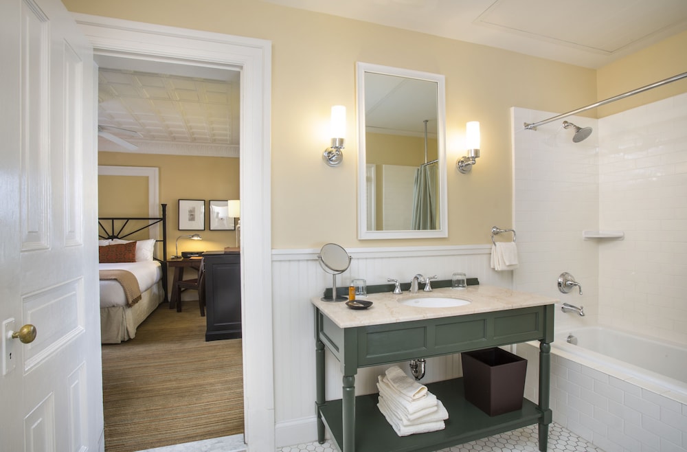 Standard Room, 1 King Bed (Historic) - Photo 3