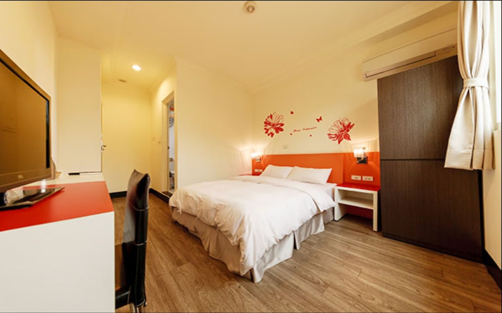 Basic Double Room, 1 Double Bed photo 3