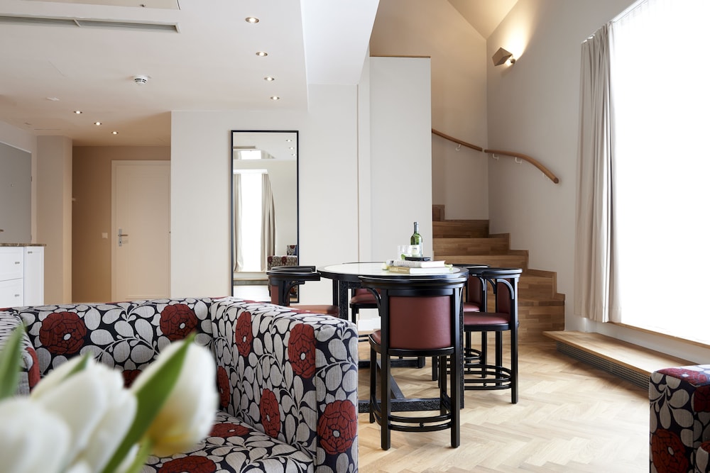 Penthouse, 3 Bedrooms, City View