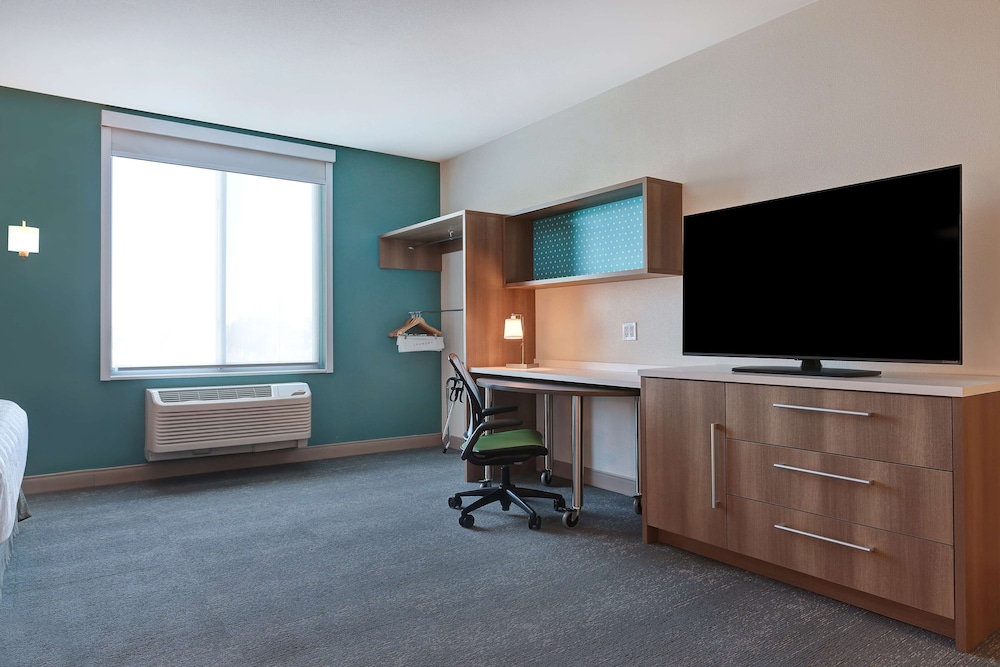 Studio, 1 King Bed, Accessible, Bathtub
