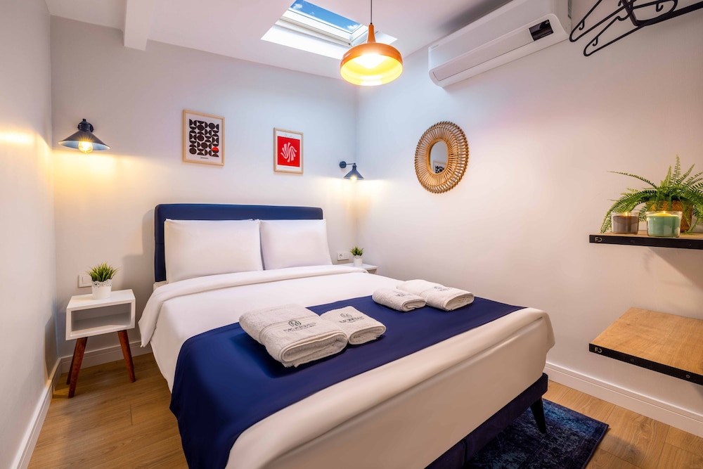 Grand Room, Multiple Beds, City View photo 3