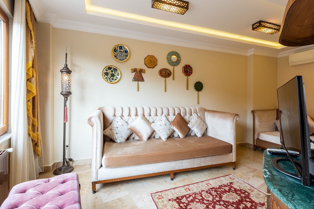 Two-Bedroom Apartment with Private Terrace and Private Hammam for 4 adults - Annex building photo 2
