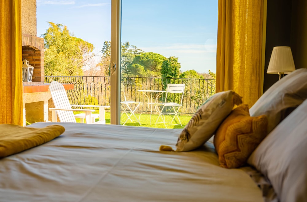 Panoramic Double Room, Private Bathroom, Garden View - Photo 1