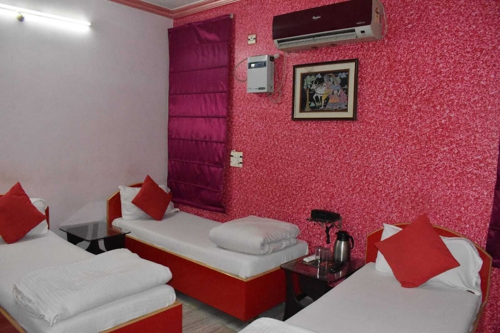 Deluxe Triple Room - Photo 2