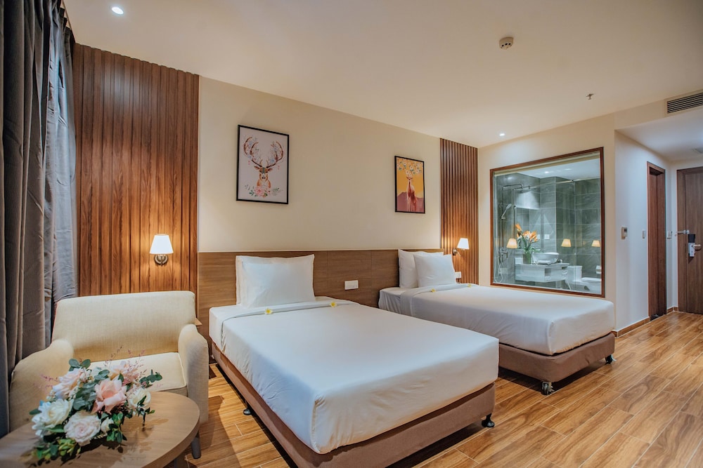 Grand Room, Beach View photo 2