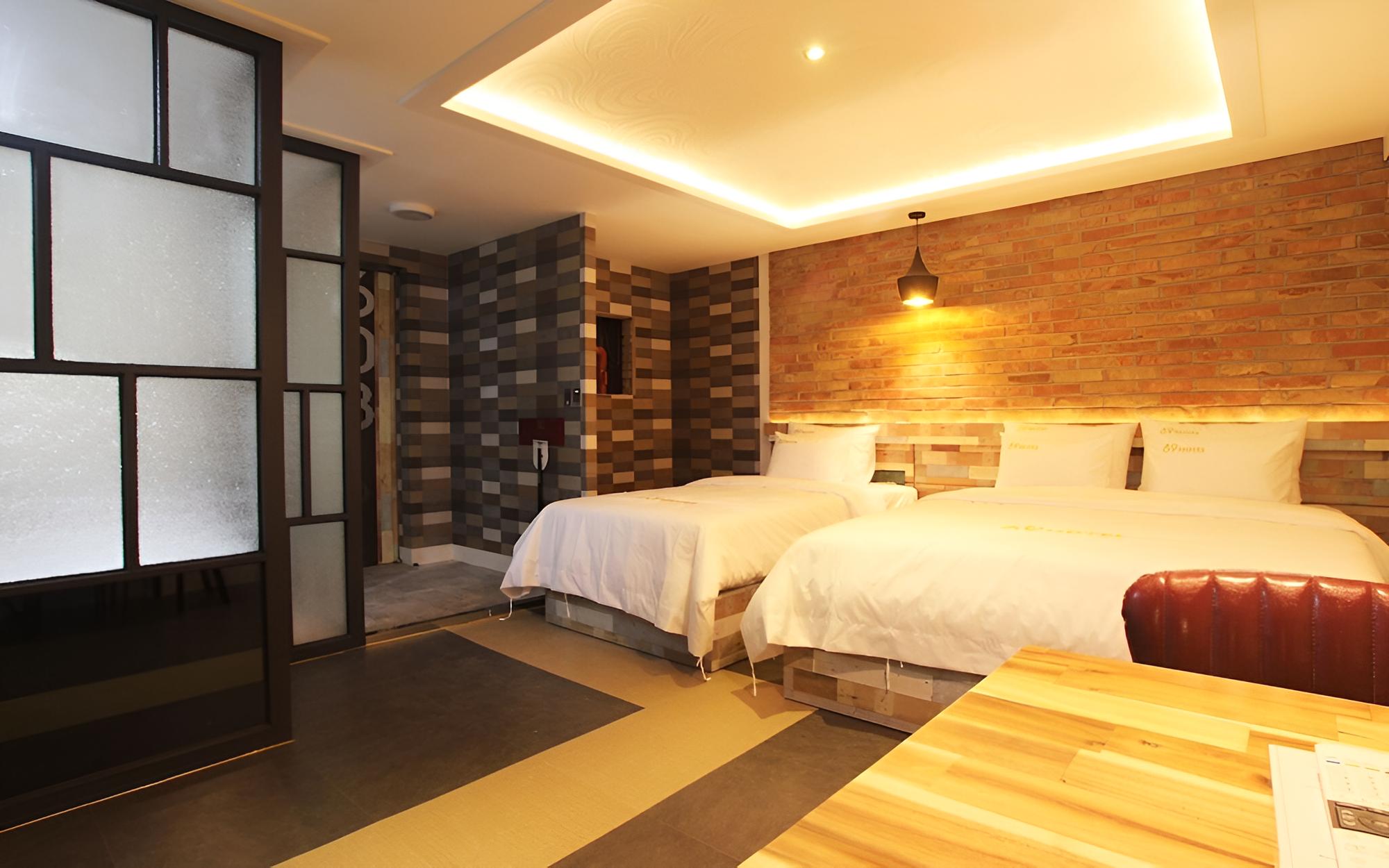 Room (Special Room)