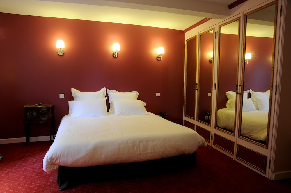 Apartment, 1 King Bed, Non Smoking, River View photo 2