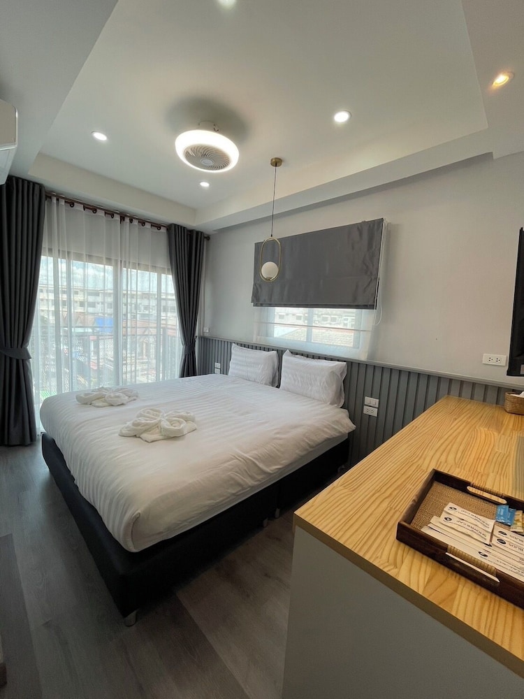 Luxury Studio Suite, 1 Bedroom, Non Smoking photo 2