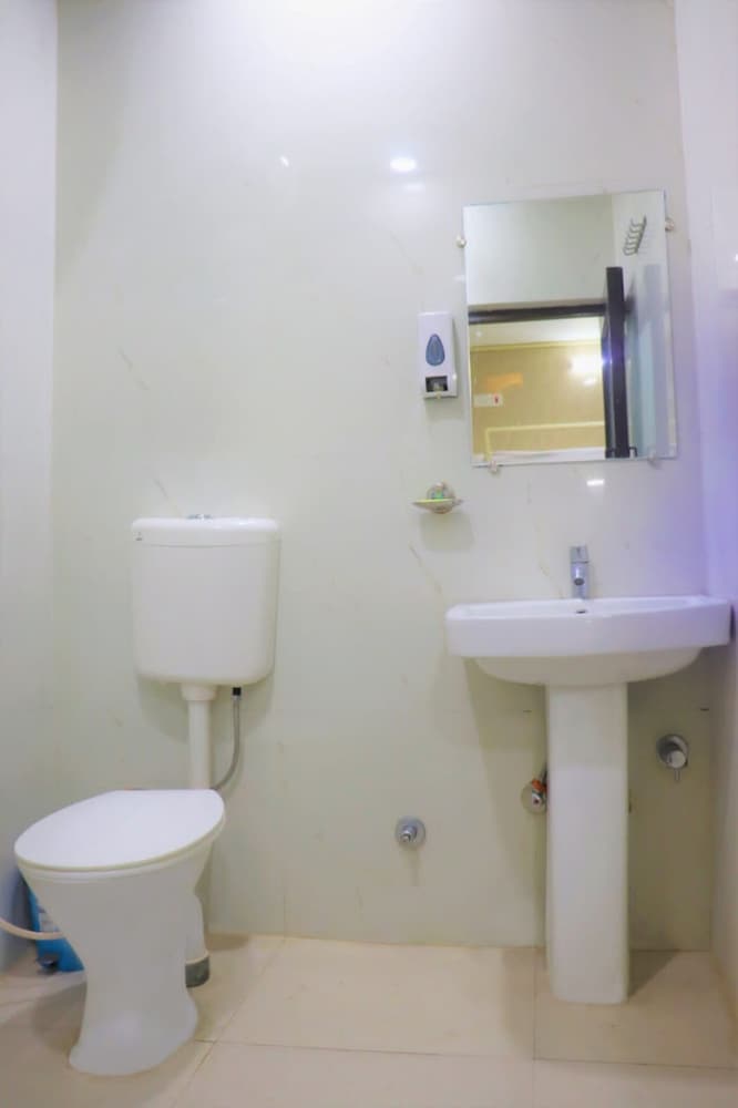 Standard Double Room - Photo 2