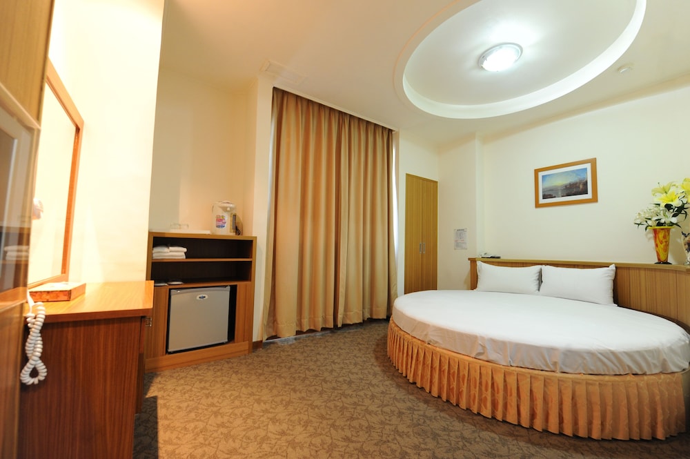 Honeymoon Double Room, 1 Queen Bed, Non Smoking photo 1