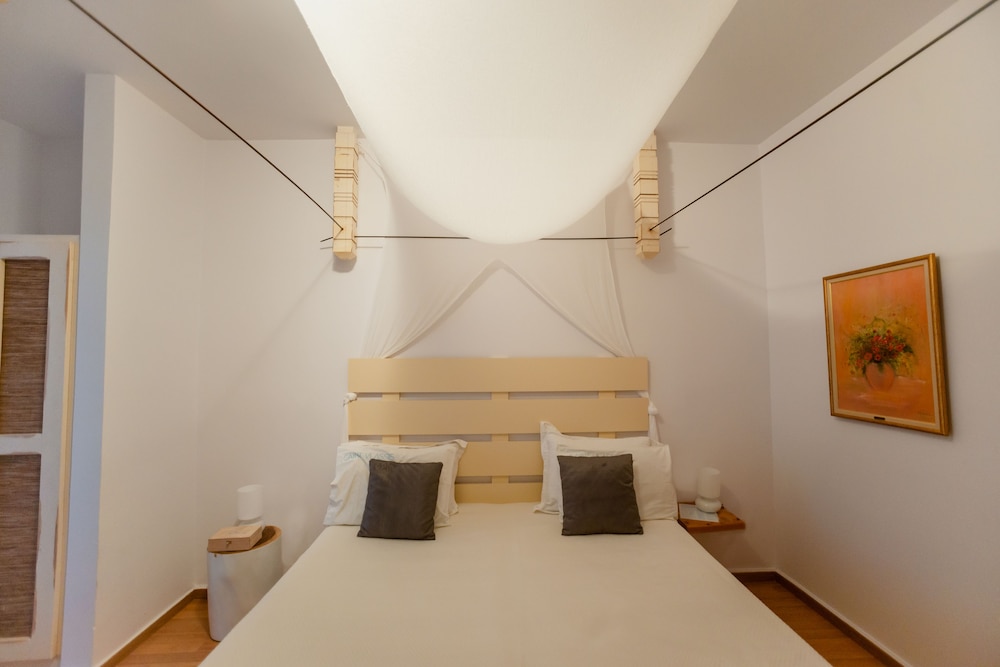 Standard Room - Photo 8