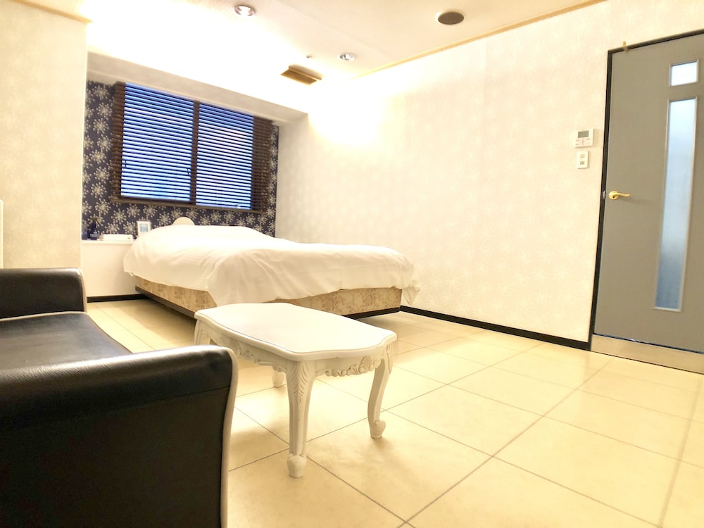 Economy Double Room photo 3