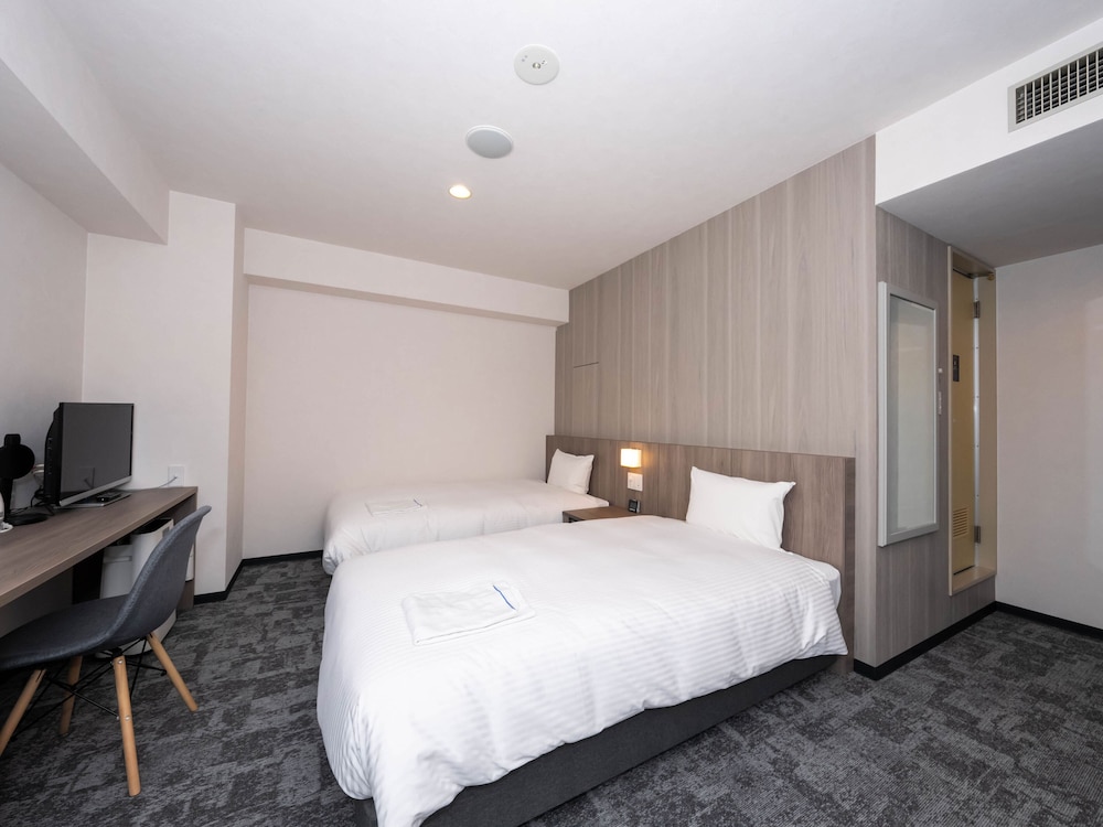 Twin Room - Photo 2