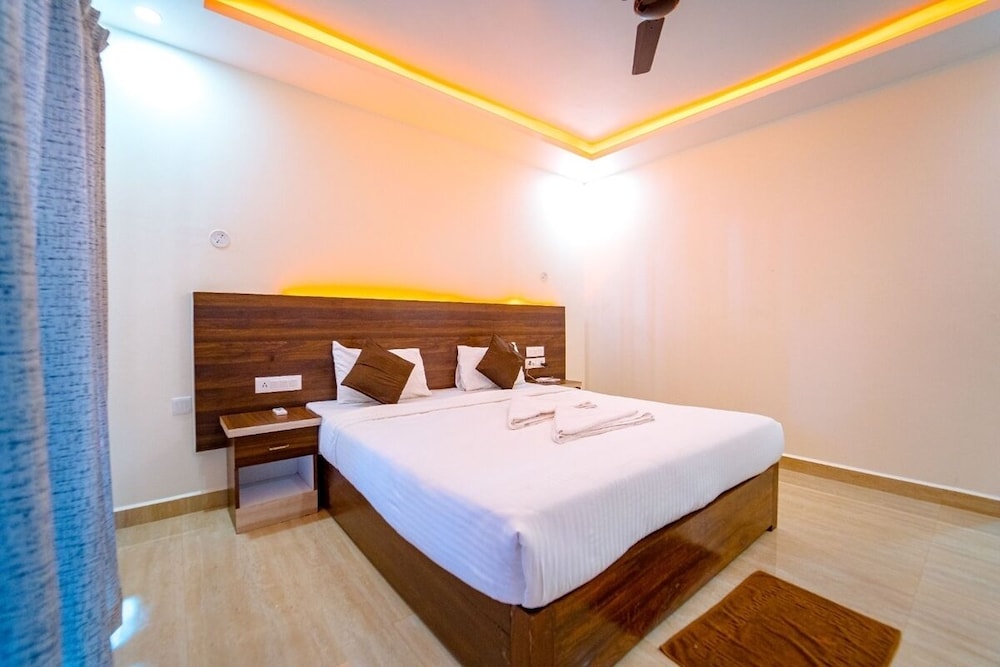 Executive Room - Photo 12