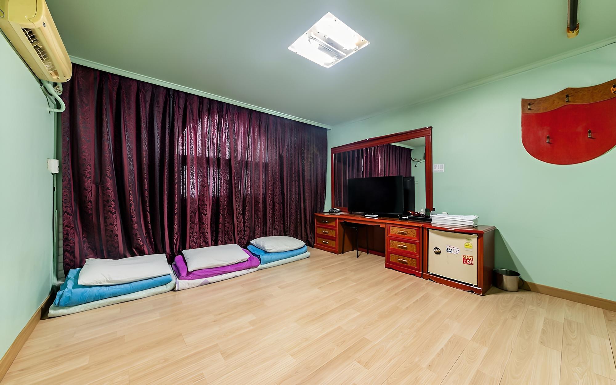 Room (Ondol Room) photo 1