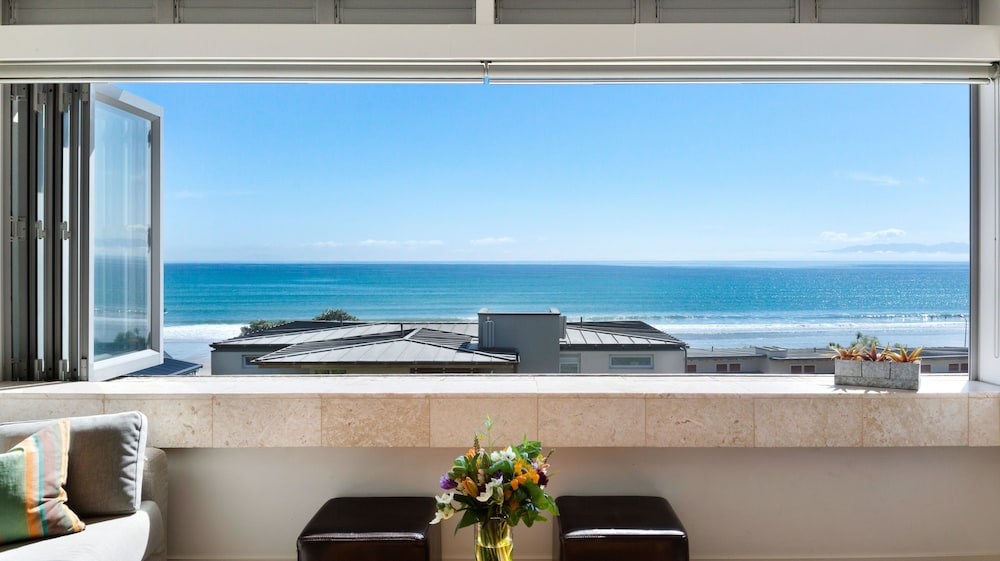 Premium Apartment, Multiple Beds, Ocean View photo 2