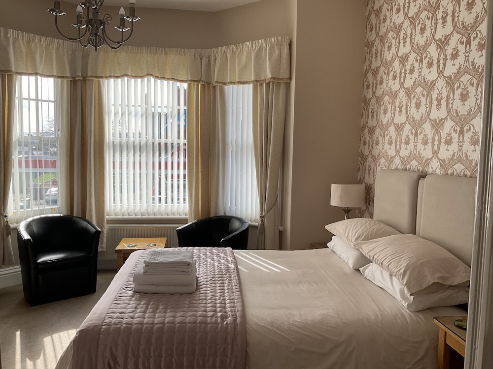 Superior Double Room, Ensuite (1st floor, Front of house) photo 1
