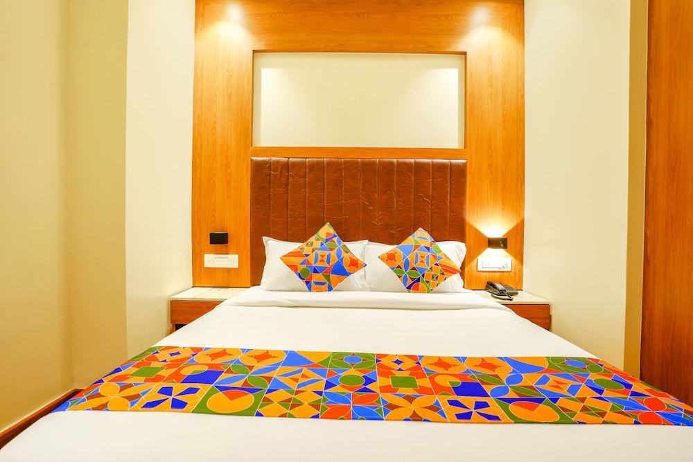 Deluxe Room - Photo 3